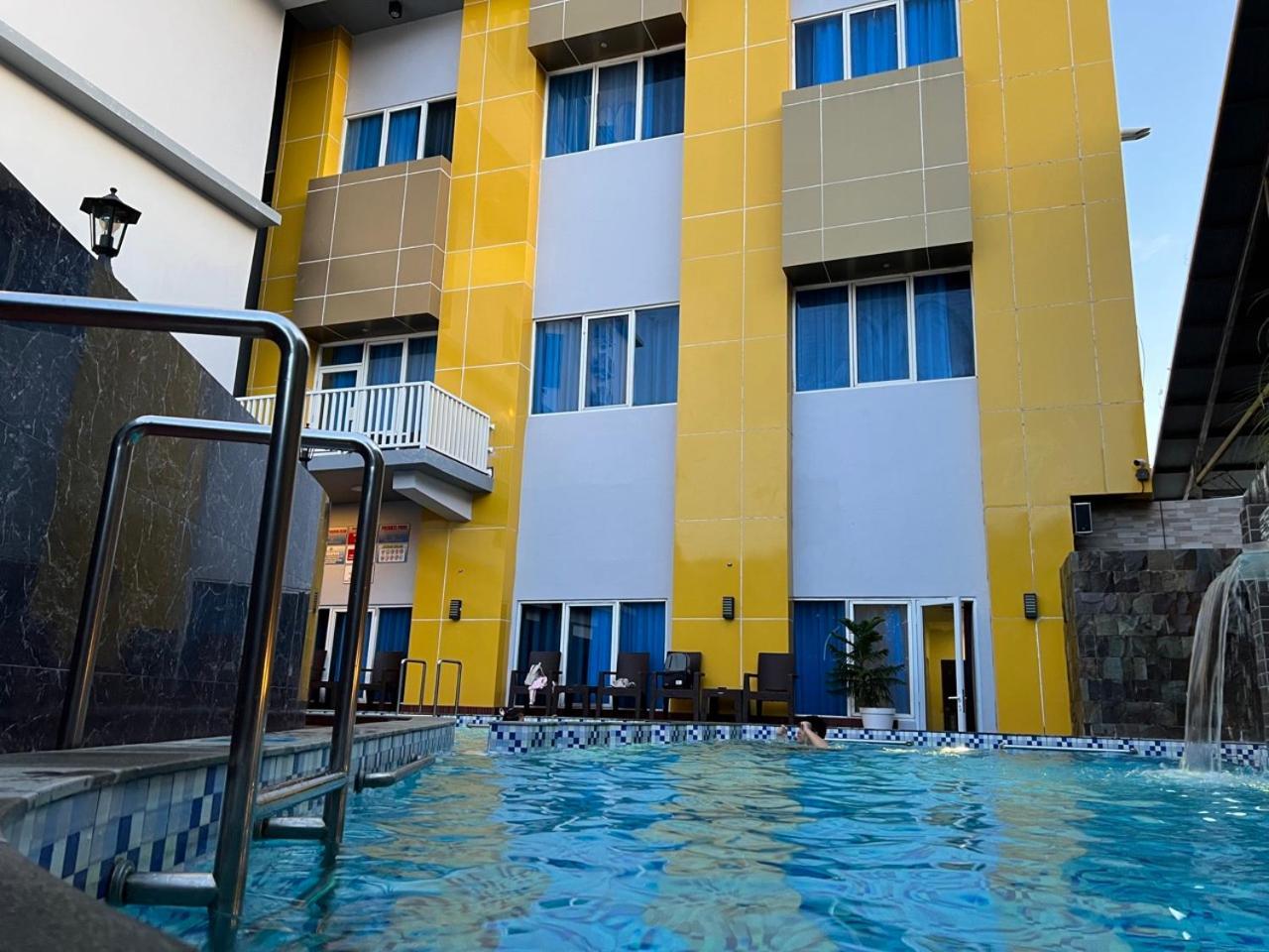 Kirei Hotel Bantaeng Luaran gambar