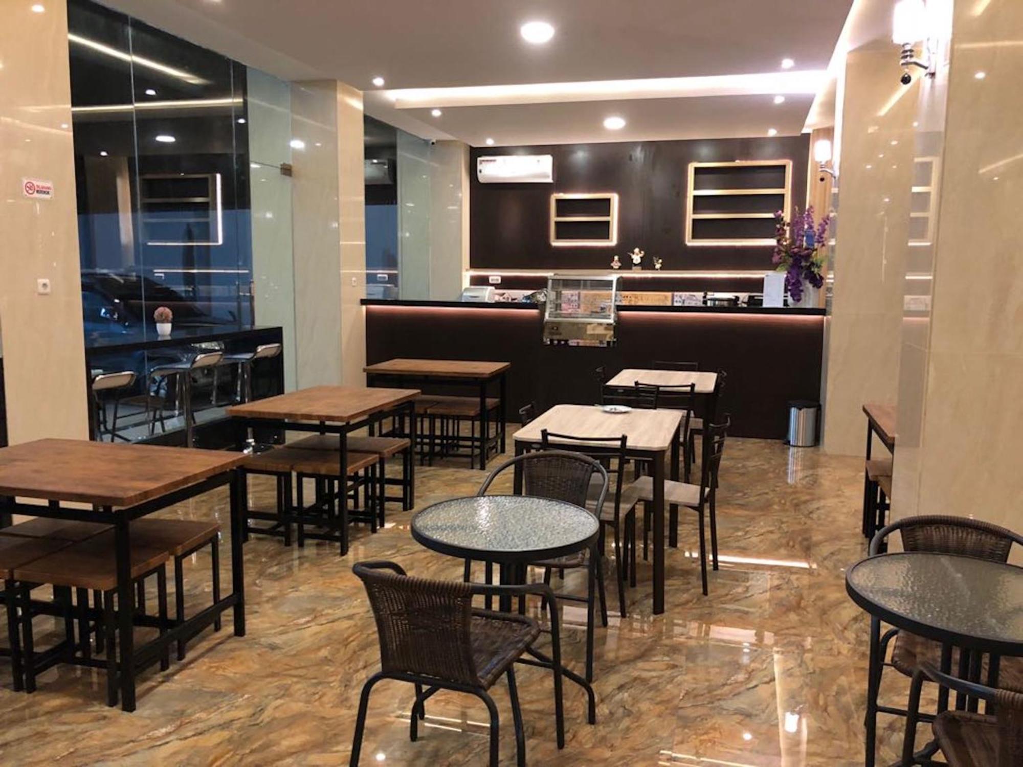 Kirei Hotel Bantaeng Luaran gambar